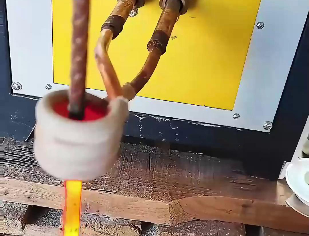 高頻感應(yīng)加熱機在加熱16mm螺紋鋼筋