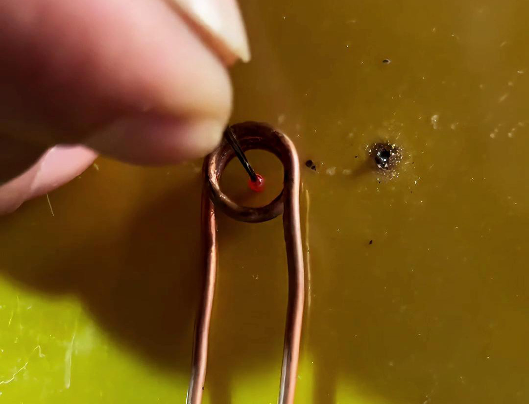 超高頻焊機在0.8mm鈦合金絲焊接以及其他細(xì)絲焊接領(lǐng)域