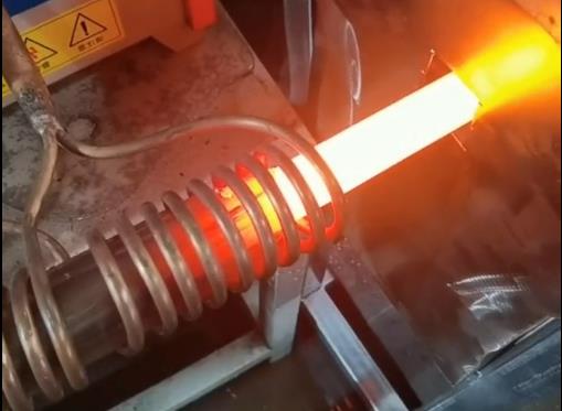 海拓高頻感應加熱設備在銅管和鐵棒加熱退火中的表現(xiàn)