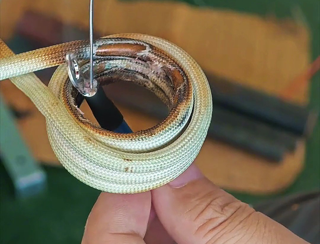 線束線耳端子焊接新解：海拓高頻焊機(jī)的優(yōu)勢與風(fēng)險(xiǎn)應(yīng)對