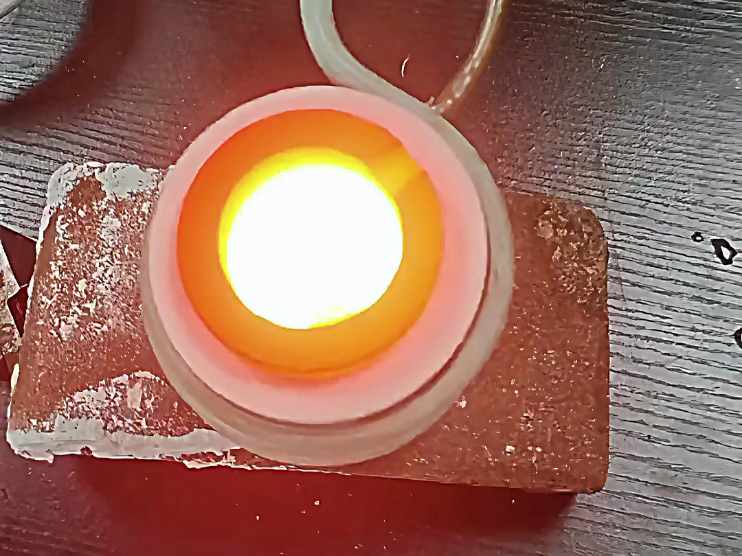 珠寶金銀加工選它！220V 小型高頻熔煉爐，多場景都適配