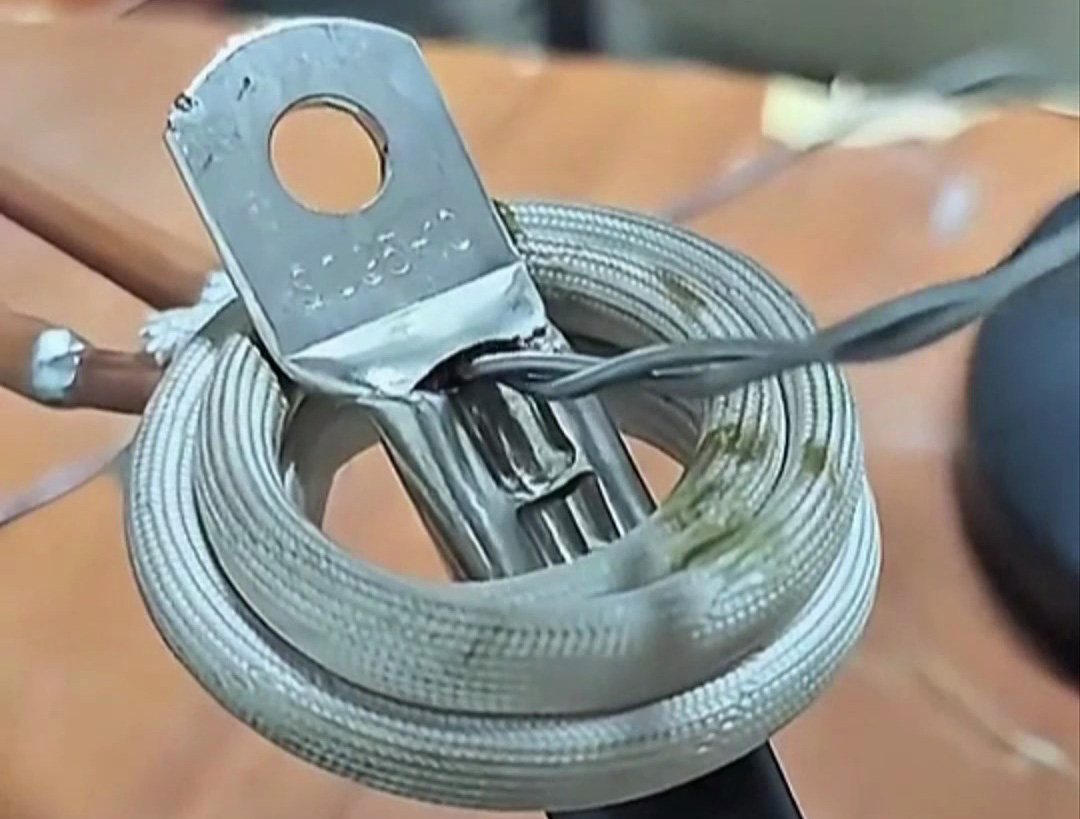 線束端子錫焊有必要嗎？銅鼻子高頻焊接全過(guò)程揭秘，高效可靠還環(huán)保！