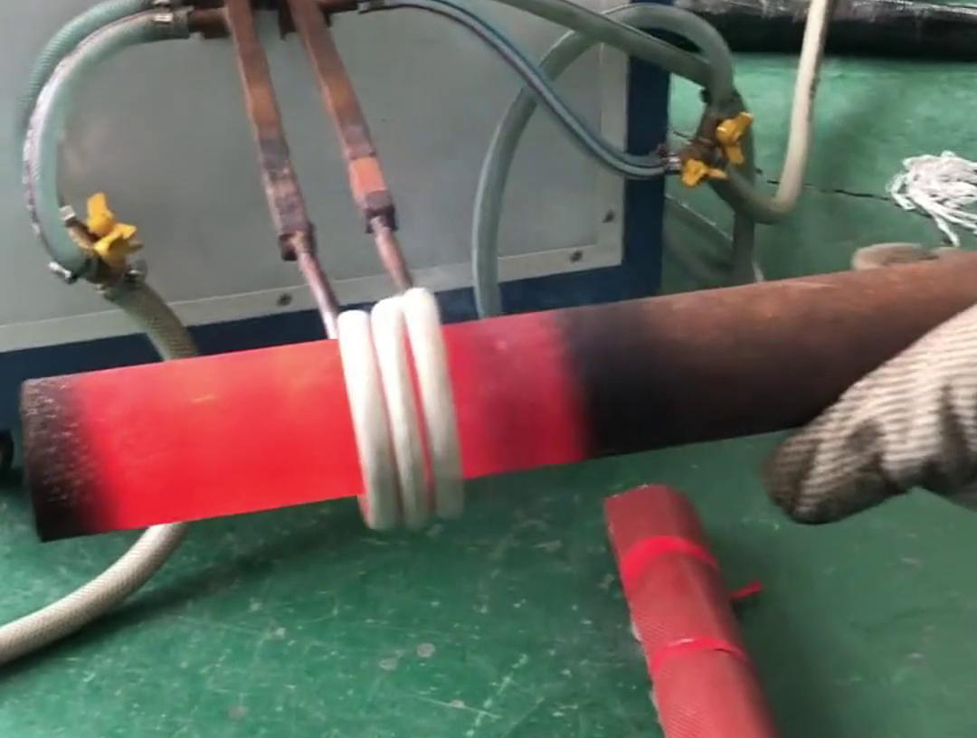 高頻感應(yīng)加熱設(shè)備，鐵管棒料加熱測試