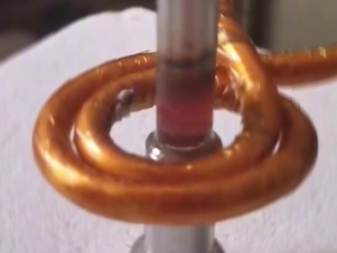 手持式高頻機焊接不銹鋼管具有高效、便捷、操作簡單