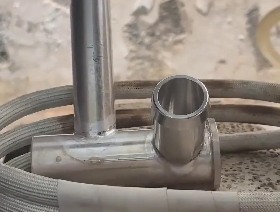 汽車空調(diào)管路鋁壓板，鋁管鋁件感應(yīng)焊接用高頻焊機(jī)