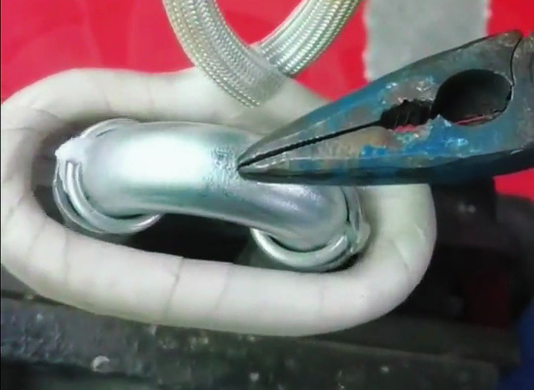 高頻加熱機焊接鋁管的效率在多數工業(yè)場景中已達到行業(yè)水平