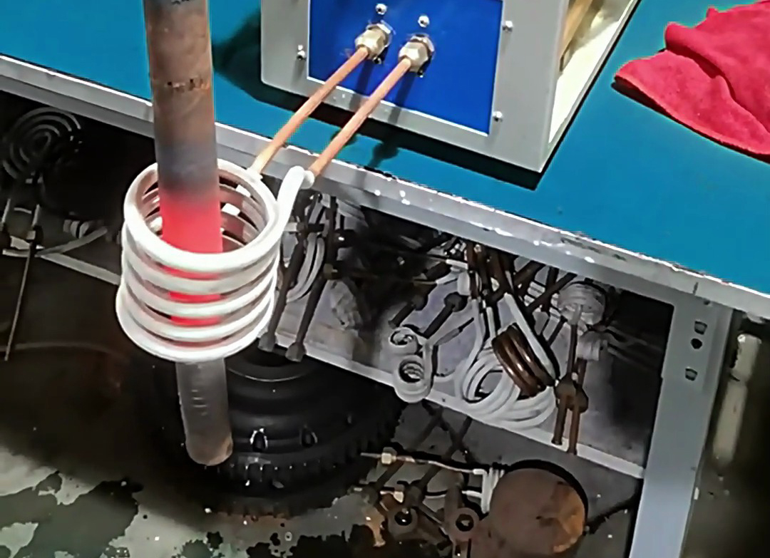 高頻感應(yīng)加熱機(jī)實(shí)現(xiàn)時(shí)間、功率、溫度的靈活控制