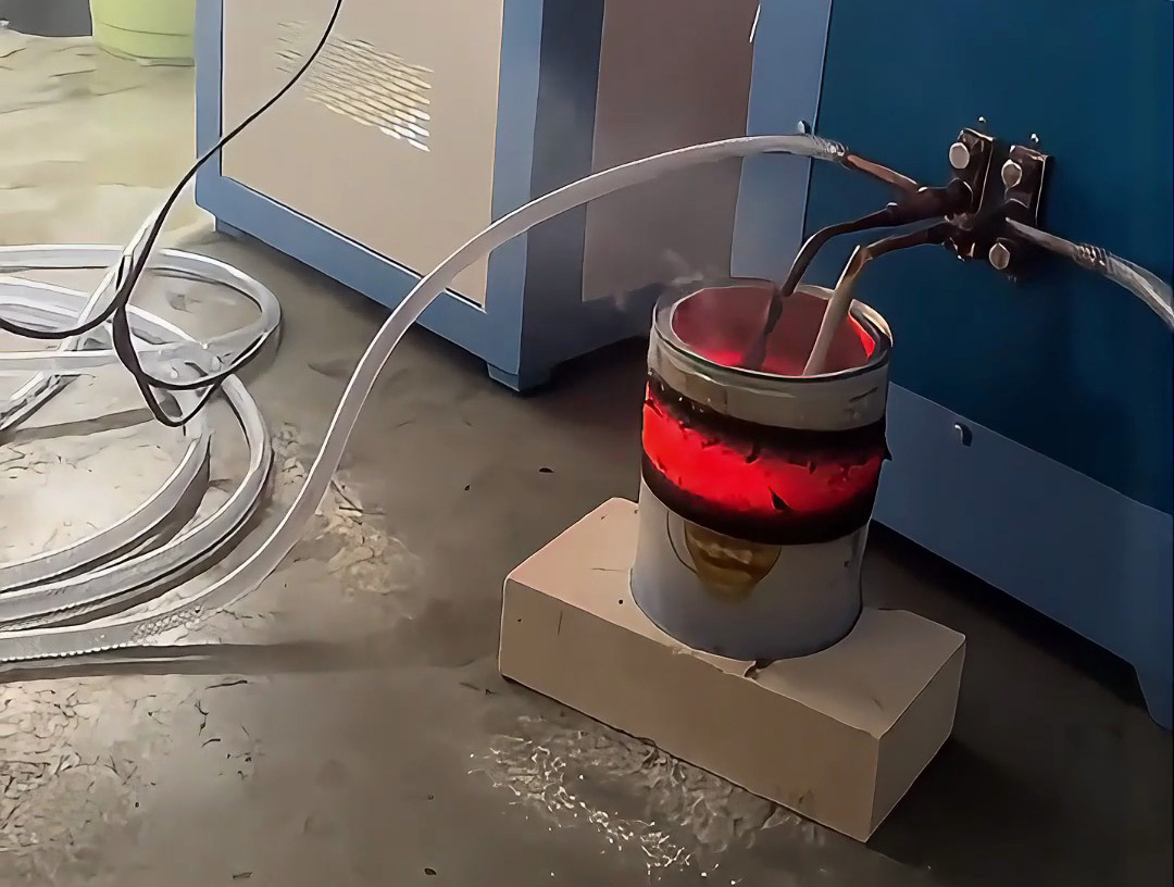 超音頻加熱設(shè)備實(shí)測(cè)，快速加熱效果驚人，感受一下感應(yīng)加熱速度