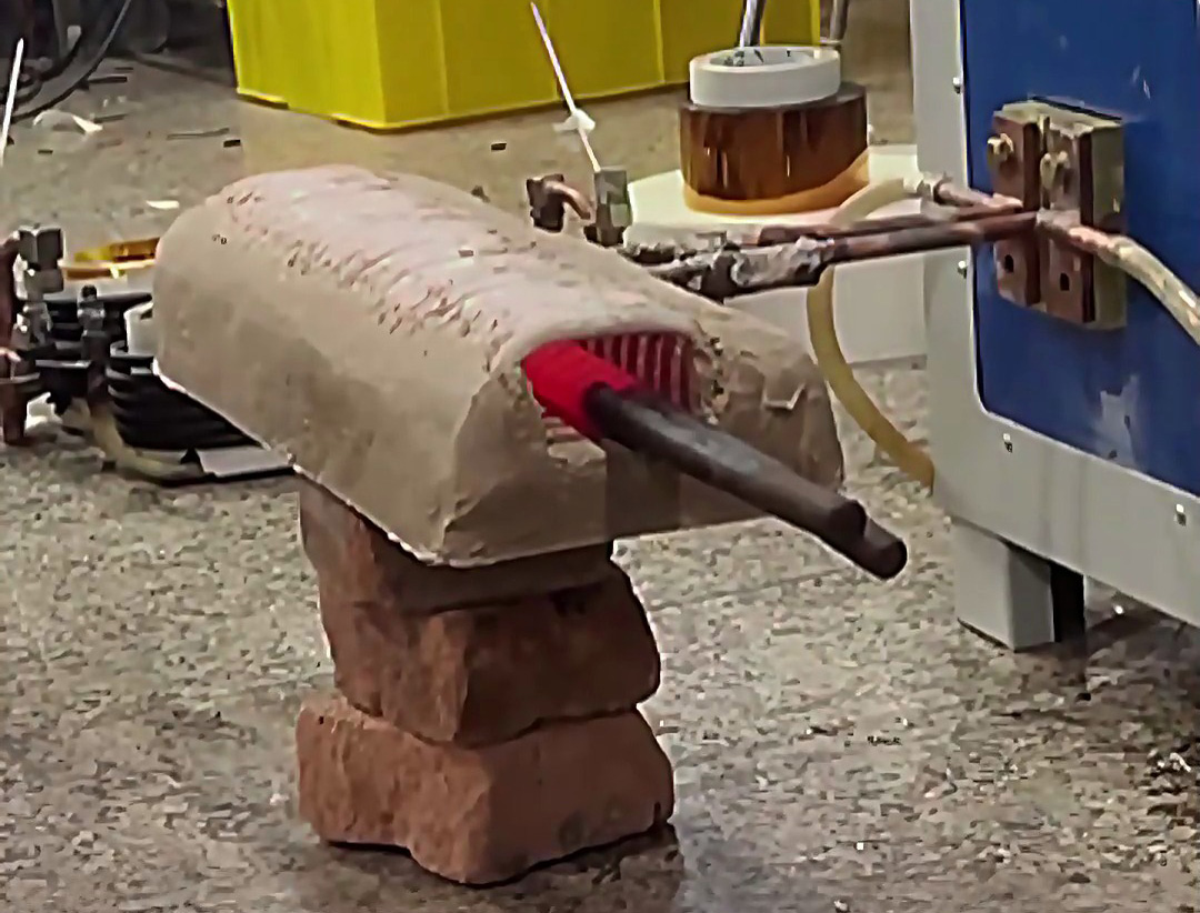 為什么選擇高頻感應(yīng)加熱機(jī)加熱鐵鉗？