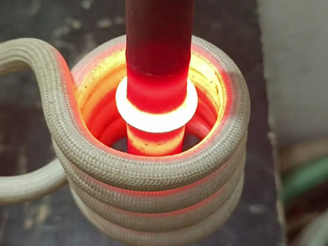 還在用傳統(tǒng)方法？這款高頻加熱機讓鎬釬金屬加工變得如此簡單