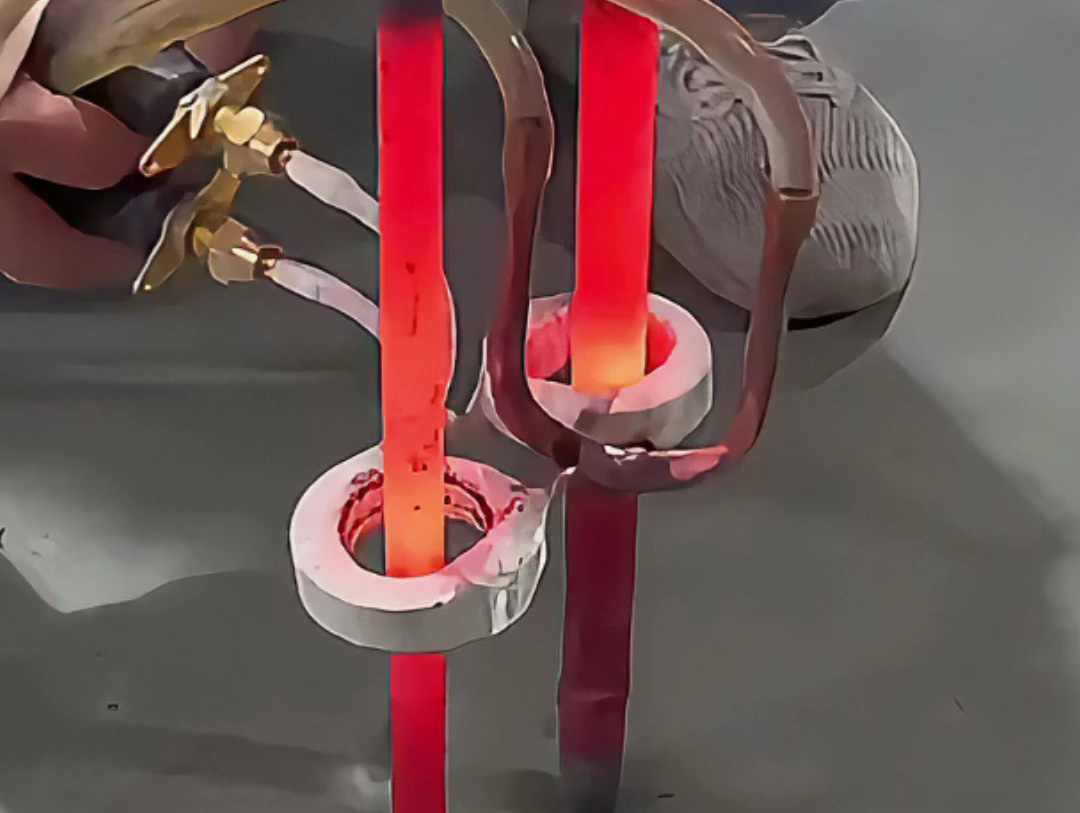 中頻高頻電源如何實現(xiàn)雙工位同步加熱？看完這個視頻你就懂了！