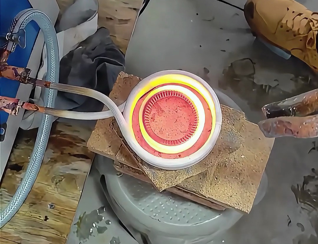 工業(yè)加熱愁材質(zhì)適配？超音頻感應(yīng)加熱設(shè)備全搞定！